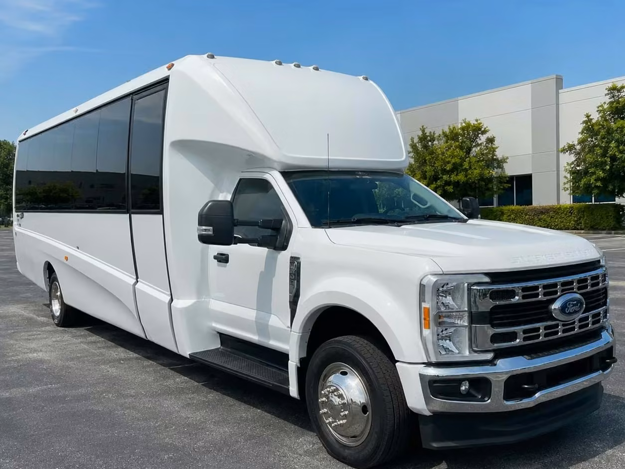 lauderdale lakes 25 passenger minibus rental