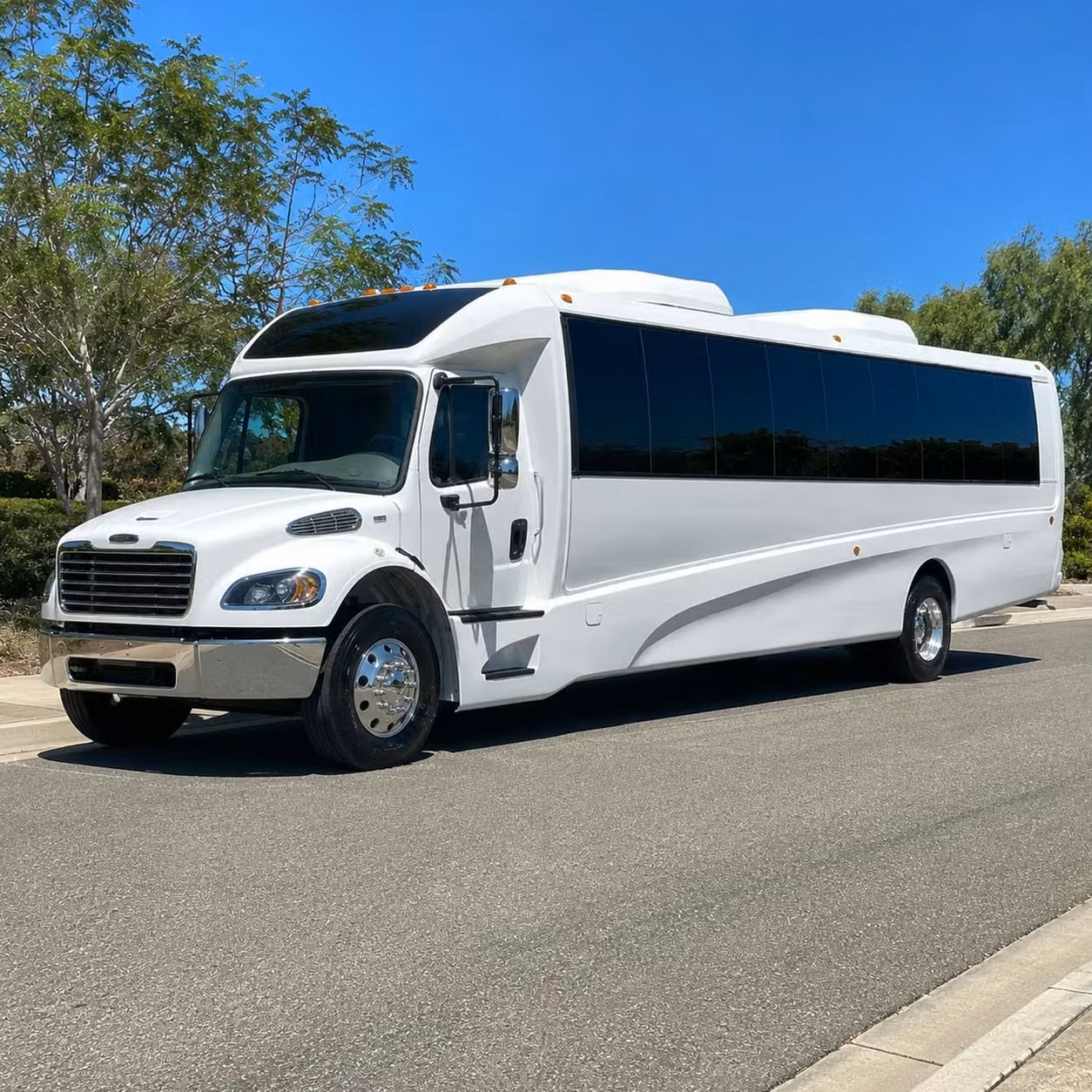 lauderdale lakes 35 passenger minibus rental