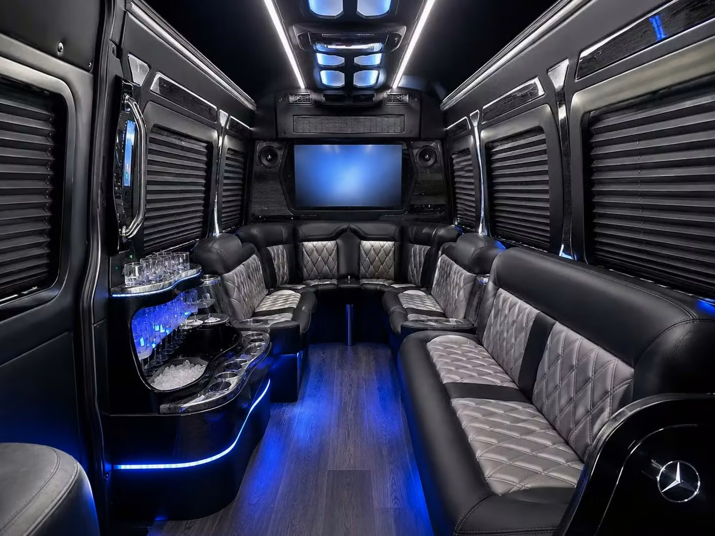 lauderdale lakes bus rentals for any type of group