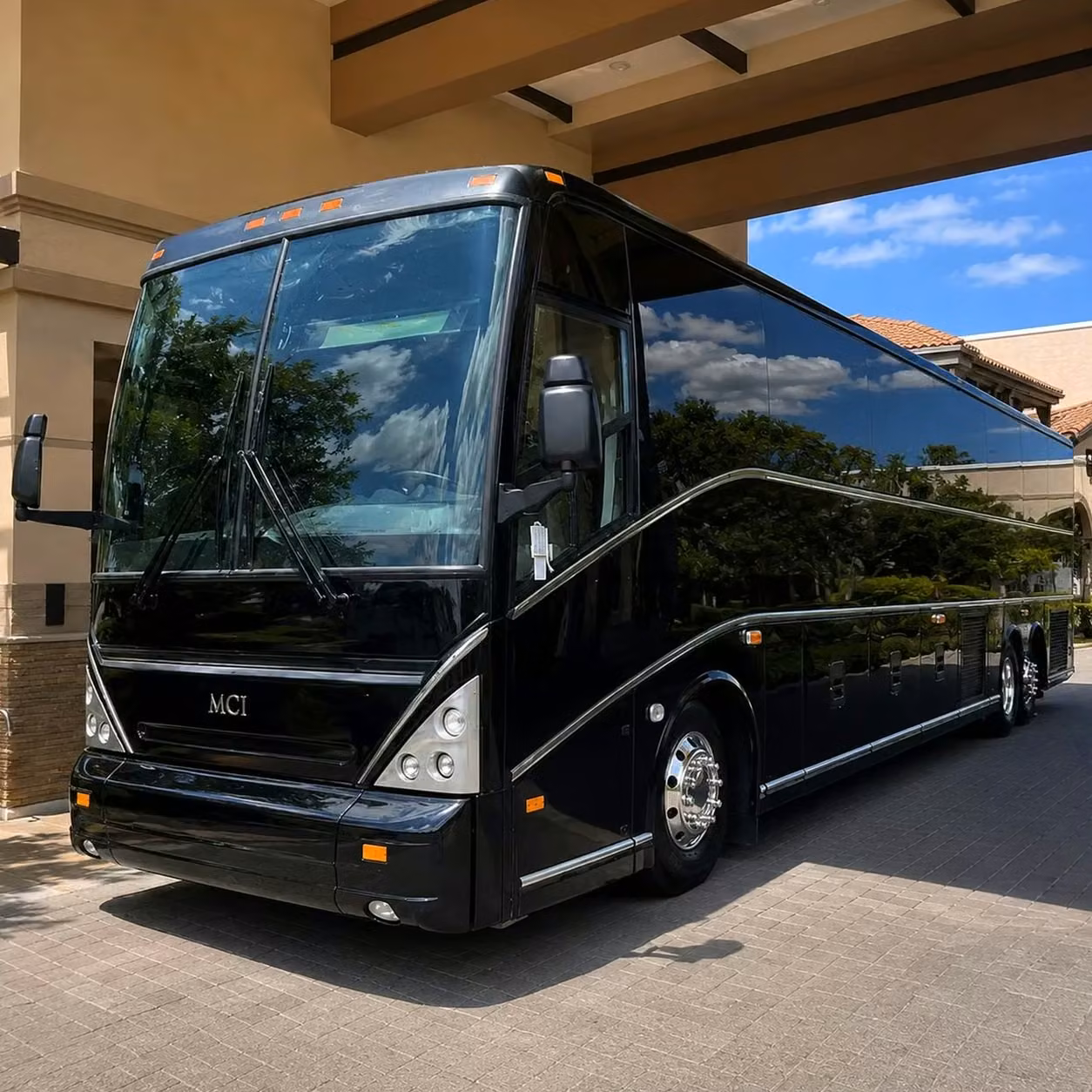 lauderdale lakes hotel and airport transfer services