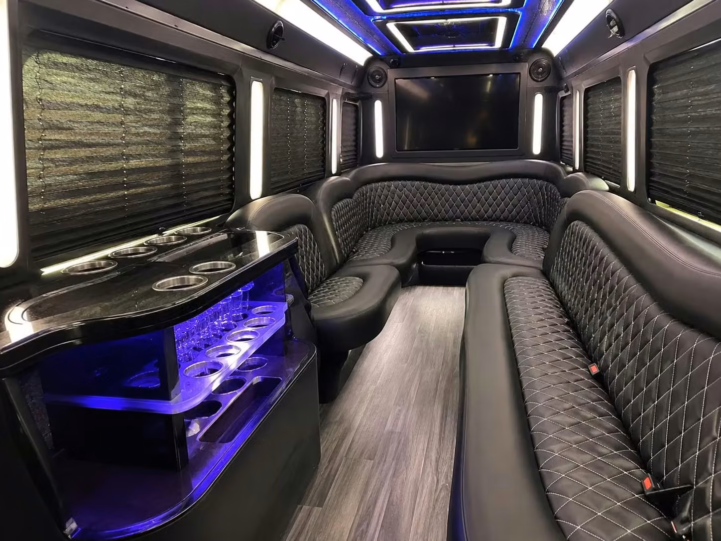 lauderdale lakes private lauderdale lakes prom buses for small friend groups and entire classes